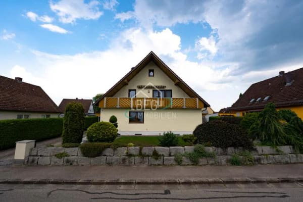 Immobilie in Dentlein am Forst - Mehrfamilienhaus in Dentlein am Forst - Bild 1