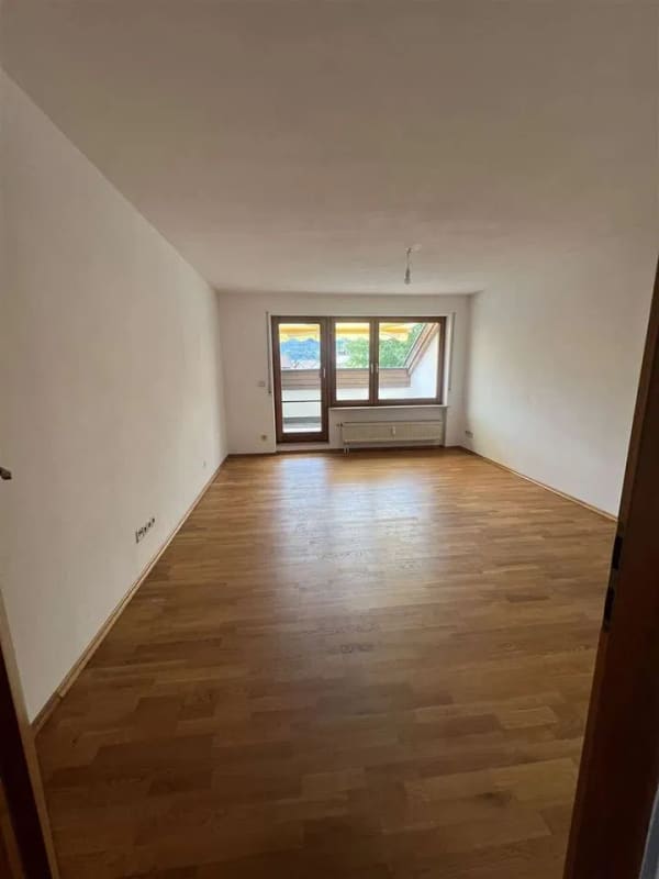 Immobilie in Bad Boll - Stilvolle 3-Zimmer-Dachgeschosswohnung in ruhiger Bestlage von Bad Boll - Bild 3