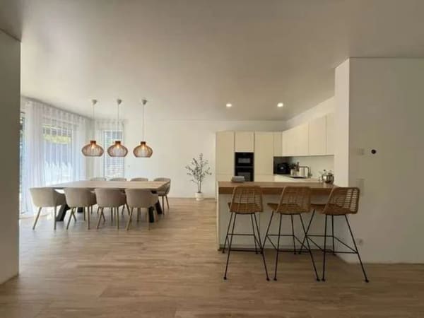 Immobilie in Hornbach - Moderne Architektenvilla | Einliegerwohnung | Doppelgarage | Balkon | Großes Grundstück - Bild 1