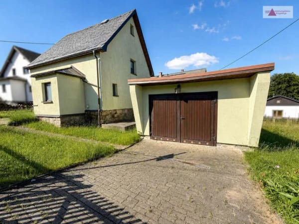 Immobilie in Steinberg - Modernisiertes Einfamilienhaus mit Wärmepumpe, Garage & Einbauküche in Steinberg nahe Auerbach - Bild 0