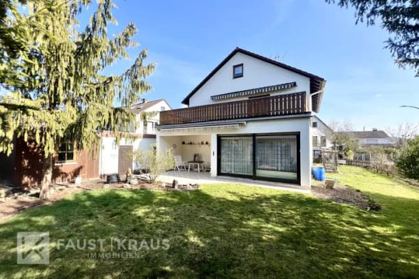 Immobilie in Obernburg am Main - Freistehendes Zweifamilienhaus mit Garten, Garage & Werkstatt in Obernburg - Bild 1