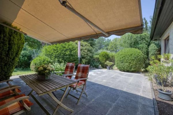 Immobilie in Rosengarten - Freistehendes Einfamilienhaus mit großem Grundstück - Bild 2
