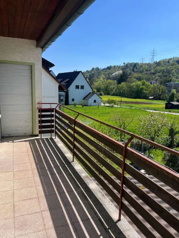 Immobilie in Weinstadt - Weinstadt-Schnait... seltenes Angebot! Wohnhaus gr. Terrasse/Garten und großer Scheune! - Bild 0