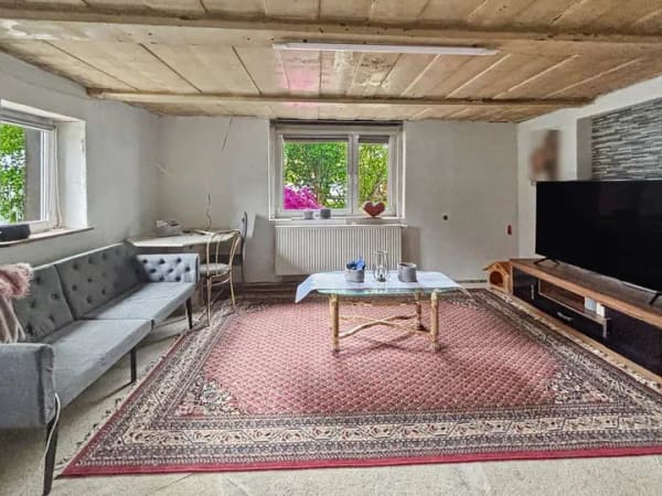 Immobilie in Rodewisch - Einfamilienhaus in zentraler Lage von Rodewisch - der Anfang ist gemacht, jetzt sind Sie dran! - Bild 4