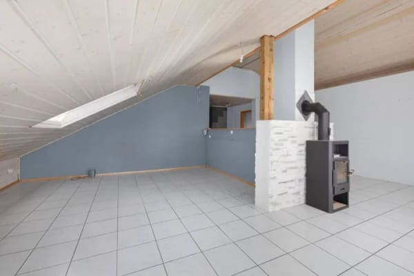 Immobilie in Walzbachtal - Viel Platz zum Wohlfühlen - Eigentumswohnung mit Garage in 3-Familienhaus - Bild 2