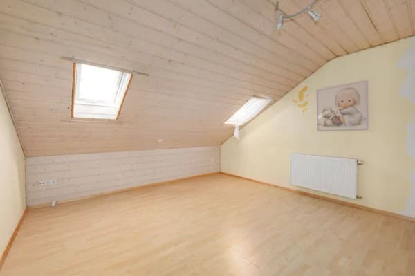 Immobilie in Walzbachtal - Viel Platz zum Wohlfühlen - Eigentumswohnung mit Garage in 3-Familienhaus - Bild 4