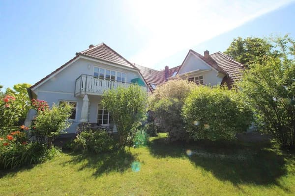 Immobilie in Wustrow - Ostsee-Flair auf zwei Ebenen - Ihr Rückzugsort im beliebten Ostseebad Wustrow  - ETW zu verkaufen - Bild 1