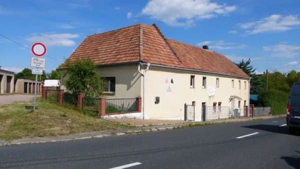 Immobilie in Hirschstein - Wohnen auf dem Lande - Einfamilienhaus mit Einliegerwohnung - Bild 0