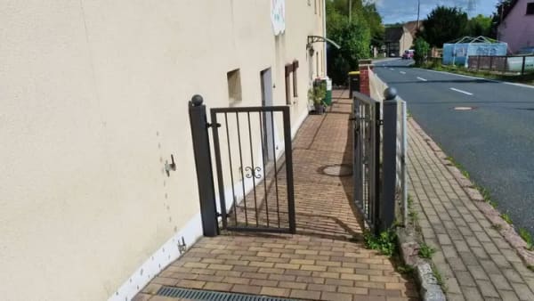 Immobilie in Hirschstein - Wohnen auf dem Lande - Einfamilienhaus mit Einliegerwohnung - Bild 1