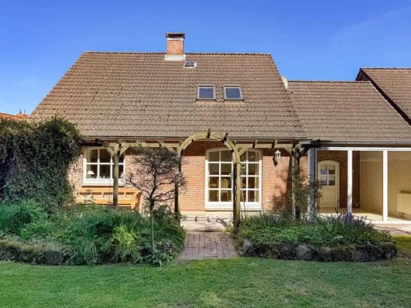 Immobilie in Silberstedt - Familienfreundliches Haus in schöner Lage mit Kamin, Wintergarten und Vollkeller - Bild 1