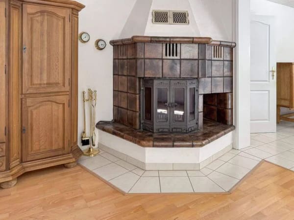 Immobilie in Silberstedt - Familienfreundliches Haus in schöner Lage mit Kamin, Wintergarten und Vollkeller - Bild 4