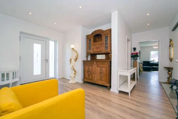 Immobilie in Klütz - Exklusiver Bungalow mit parkähnlichem Grundstück in attraktiver Wohnlage nahe der Ostsee! - Bild 1