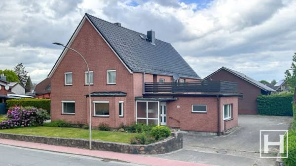 Immobilie in Itzstedt - Zwei Häuser. Ein Gewinn. - Bild 0