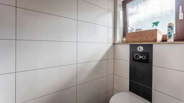 Immobilie in Hilzingen - Großzügiges Wohnhaus mit Einliegerwohnung in sonniger Aussichtslage von Hilzingen Binningen - Bild 3