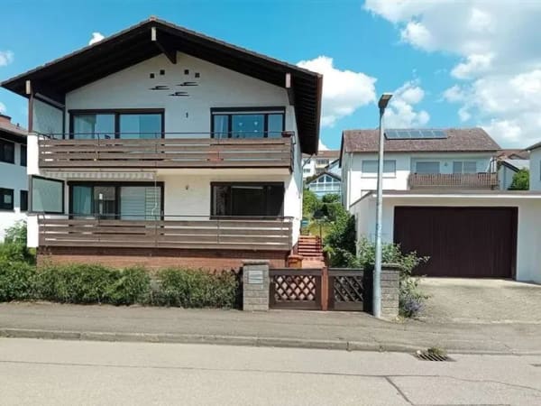 Immobilie in Herbrechtingen - Viel Platz für Ihre Wohnideen – Zweifamilienhaus mit Doppelgarage - Bild 0