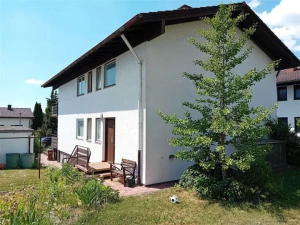 Immobilie in Herbrechtingen - Viel Platz für Ihre Wohnideen – Zweifamilienhaus mit Doppelgarage - Bild 1