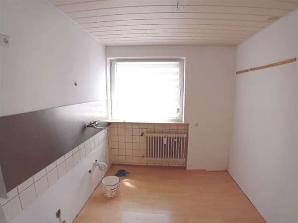 Immobilie in Herbrechtingen - Viel Platz für Ihre Wohnideen – Zweifamilienhaus mit Doppelgarage - Bild 2