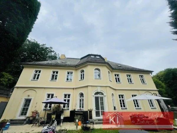 Immobilie in Obergurig - Hornja Hórka - Großzügige Villa, mit viel Charme in der Gemeinde Obergurig - Bild 0