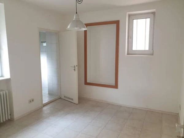 Immobilie in Wachtberg - Ein Haus für die Familie mit großem Garten und viel Potential - Bild 1