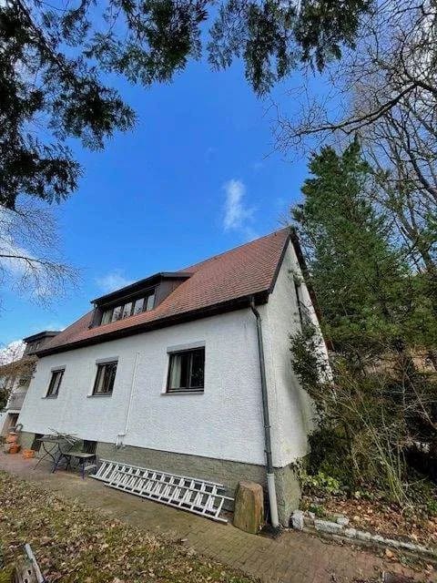 Immobilie in Altdorf bei Nürnberg - ***Haus in Hanglage mit Aussicht...stark renovierungsbedürftig...für KREATIVE RENOVIERER...*** - Bild 4