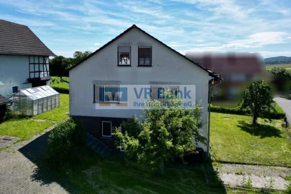 Immobilie in Herleshausen - Ländliches Anwesen mit Potenzial und Nebengelass! - Bild 1