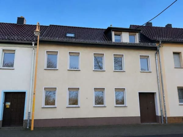 Immobilie in Markranstädt - Reihenhaus mit viel Platz für Ihre Wohnträume – ideal für Familien und Mehrgenerationenwohnen! - Bild 0