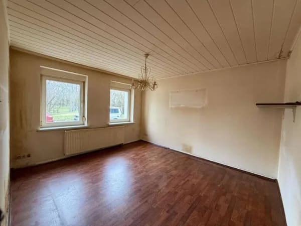 Immobilie in Markranstädt - Reihenhaus mit viel Platz für Ihre Wohnträume – ideal für Familien und Mehrgenerationenwohnen! - Bild 3