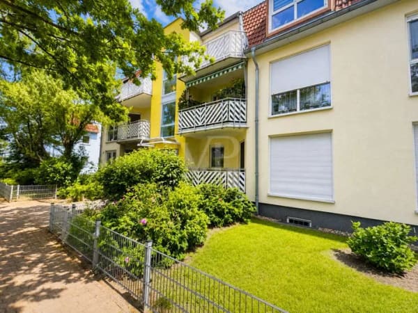 Immobilie in Velten - ! Vor den Toren Berlins ! Sehr schöne 3-Zimmer Eigentumswohnung mit Tiefgaragenstellplatz ! - Bild 2