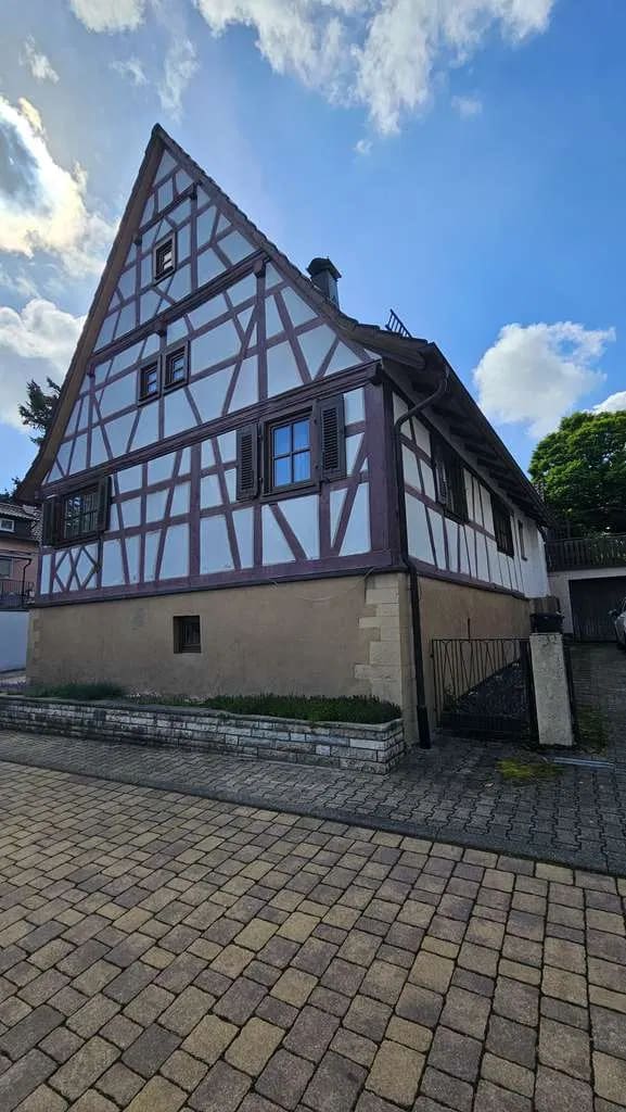Immobilie in Neulingen - Gepflegtes Fachwerkhaus mit großem Garten,Garage und Scheune - Bild 2