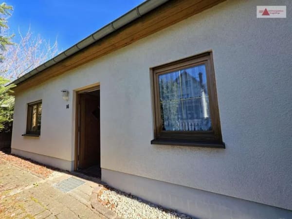 Immobilie in Grünhain-Beierfeld - Barrierearmes Wohnen im Grünen - Bungalow mit Garten in Randlage von Beierfeld - Bild 0