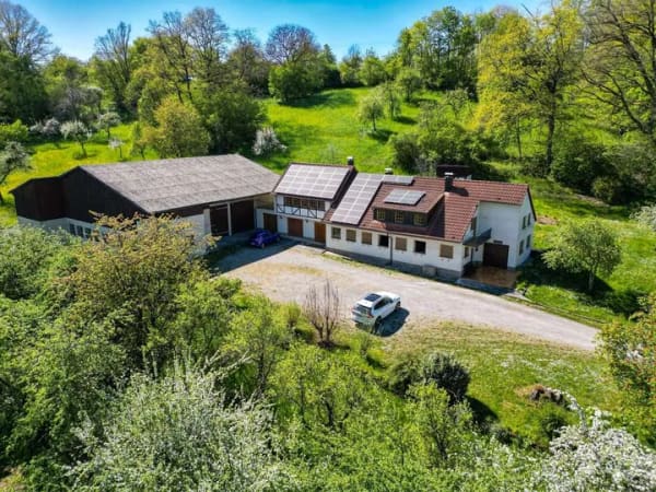 Immobilie in Ravenstein - Mein eigener Hof mit Nebengebäude in ruhiger Randlage von Ravenstein-Erlenbach! - Bild 1