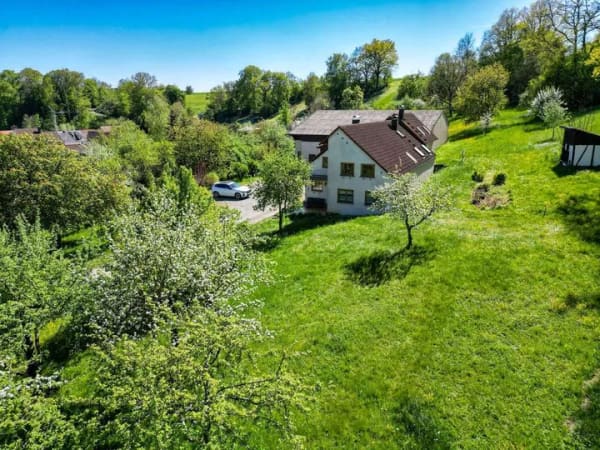 Immobilie in Ravenstein - Mein eigener Hof mit Nebengebäude in ruhiger Randlage von Ravenstein-Erlenbach! - Bild 2