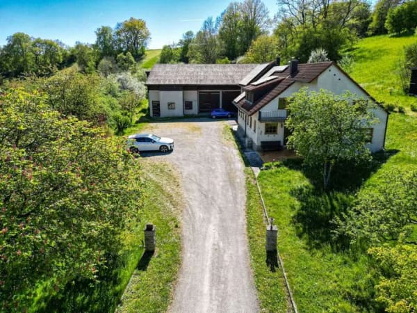 Immobilie in Ravenstein - Mein eigener Hof mit Nebengebäude in ruhiger Randlage von Ravenstein-Erlenbach! - Bild 3