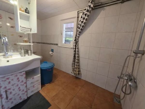 Immobilie in Wirges - Charmantes Einfamilienhaus mit Garage und Garten – viel Potenzial in zentraler Lage - Bild 3