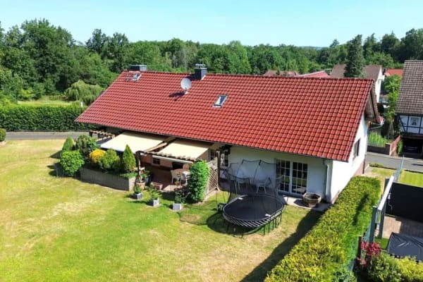 Immobilie in Limeshain - Großzügiges Wohnhaus mit Ausbaupotenzial in traumhafter Waldrandlage - Bild 4