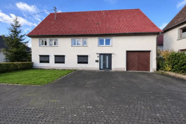Immobilie in Stockach - Einfamilienhaus mit 3 Wohneinheiten großer Scheune viel Ausbaupotenzial in Stockach - Bild 0