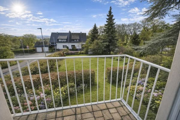 Immobilie in Mendig - Freistehendes Zweifamilienhaus mit großzügigem Garten und flexiblen Nutzungsmöglichkeiten in zentraler Lage von Mendig - Bild 3