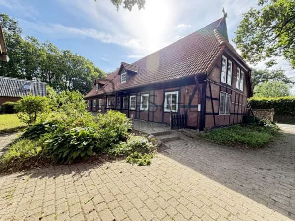 Immobilie in Hanstedt - Historisches Landhaus mit Nebengebäuden und zwei möglichen Baugrundstücken im idyllischen Velgen - Bild 3