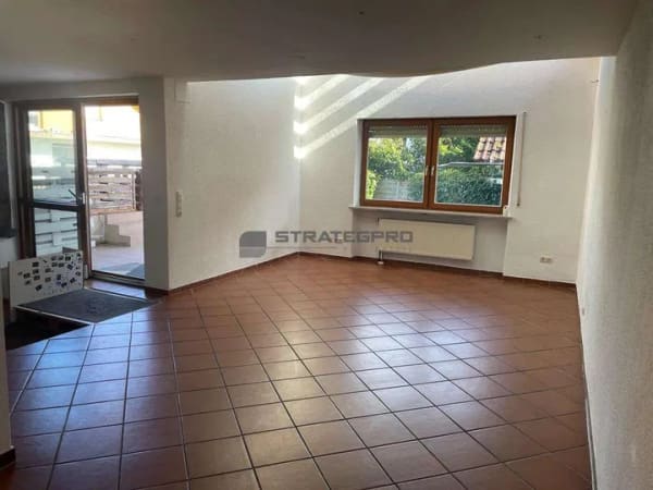 Immobilie in Essenbach - Einfamilienhaus mit Einliegerwohnung oder Mehrgenerationenwohnen Nähe München - Bild 4