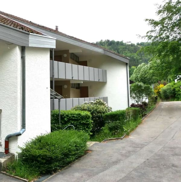Immobilie in Bad Wildbad - Sofort verfügbar ! 1-Zimmer-Apartment mit Blick ins Grüne! - Bild 1