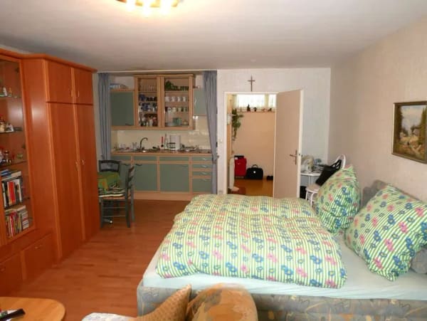 Immobilie in Bad Wildbad - Sofort verfügbar ! 1-Zimmer-Apartment mit Blick ins Grüne! - Bild 2
