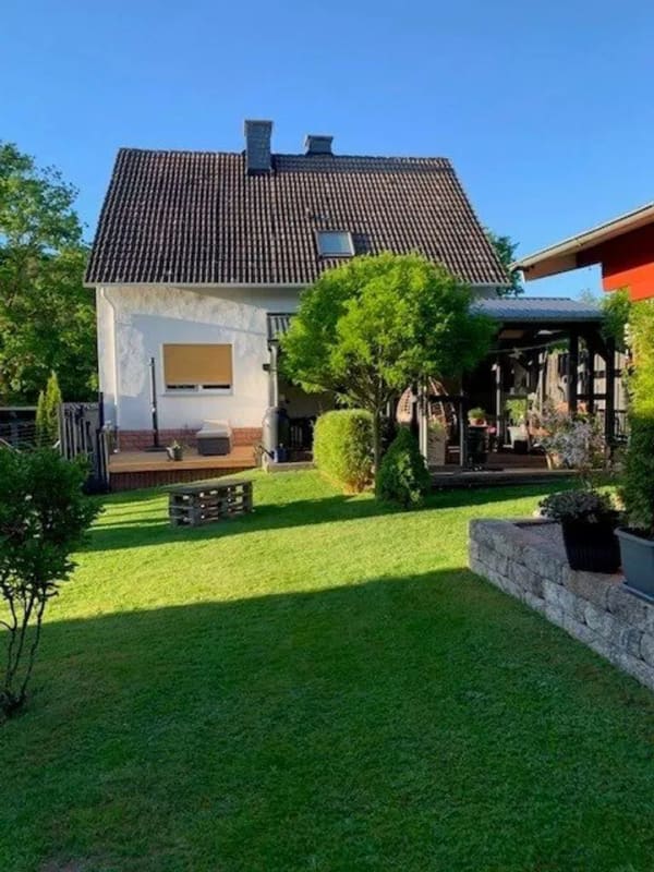 Immobilie in Ronshausen - familienfreundliches modernisiertes Einfamilienhaus mit großem Grundstück & 2 Bädern  - Bild 4