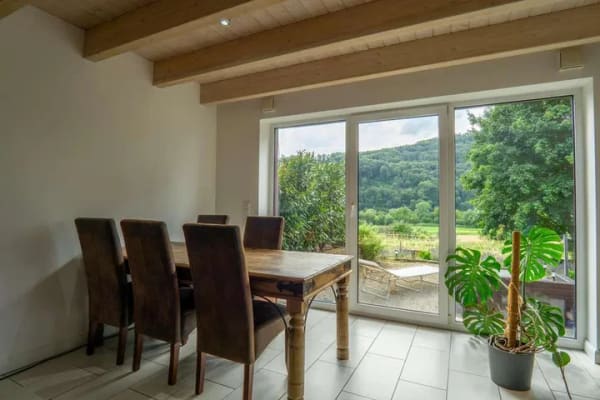 Immobilie in Ralingen - Moderne Doppelhaushälfte mit Garten, Weitblick und besonderem Wohngefühl - Bild 2