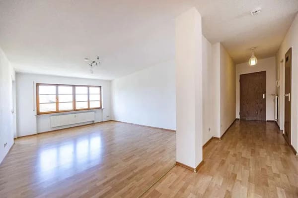 Immobilie in Allensbach - 4-Zimmer-Wohnung mit Balkon und Tiefgarage – nur wenige Minuten zum See! - Bild 1