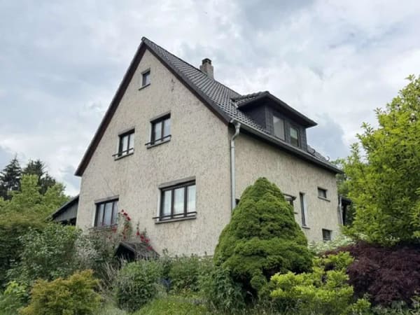 Immobilie in Probstzella - Wohnhaus mit 5 Zimmern und Terrasse – gestalten Sie Ihr neues Zuhause - Bild 0