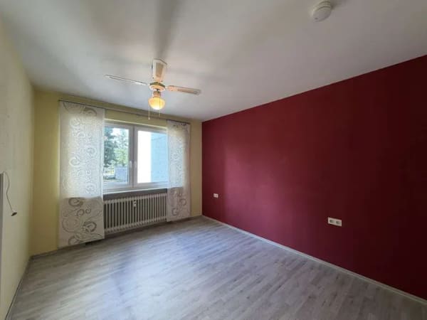 Immobilie in Ummendorf - Wohnen im Hochparterre – 4-Zimmer-Wohnung mit Wintergarten in Ummendorf - Bild 3