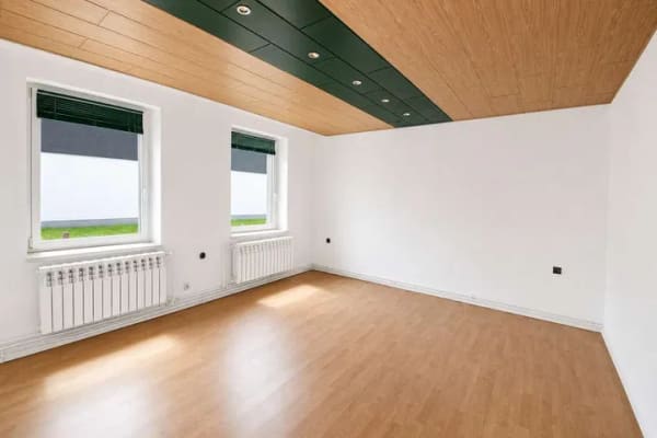 Immobilie in Gröningen - Wohnen, arbeiten, entfalten – Zweifamilienhaus mit Gewerbe - Bild 4