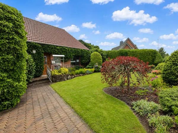 Immobilie in Wesseln - Gepflegter Bungalow mit ausgebautem Dachgeschosss, Garage und Wohnmobilcarport - Bild 2