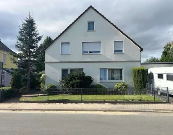 Immobilie in Herford - Zweifamilienhaus mit Baugrundstück in Herford! Bieter-verfahren!) - Bild 1