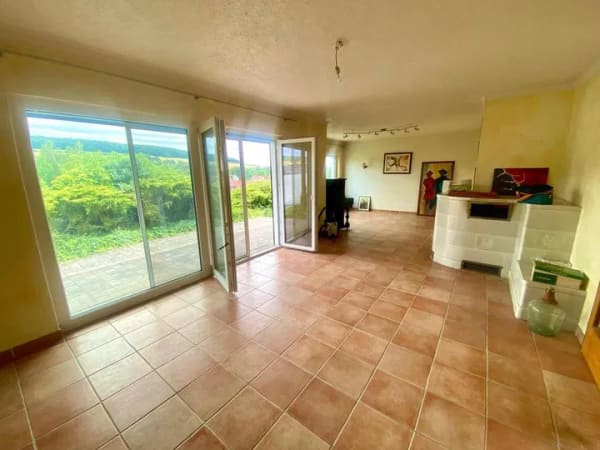 Immobilie in Gersheim - Wohnen mit Weitblick – Freistehendes Einfamilienhaus in idyllischer Feldrandlage - Bild 3
